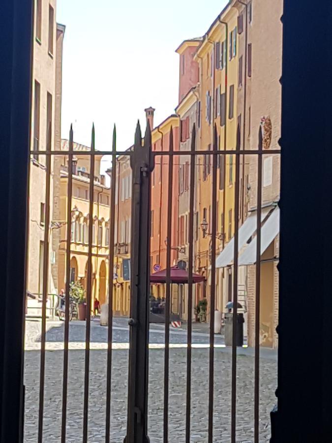 Ferienwohnung Attico Del Duomo Modena Exterior foto